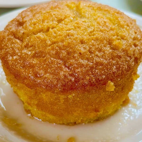 Munchkin Bakehouse Lemon Drizzle mini cake